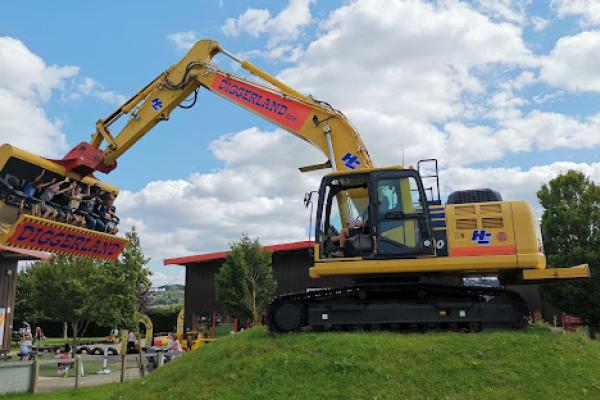 Builders & Electricians in Cuxton, Kent